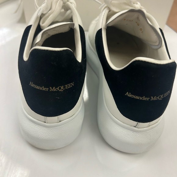 Alexander McQueen Larry Sneaker white/black - Picture 3 of 10